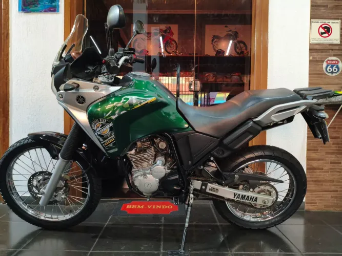 YAMAHA TÉNÉRÉ 2018 IMPECÁVEL