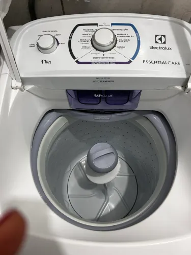 Vendo máquina de lavar roupas semi nova