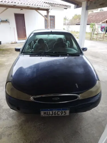 Ford Mondeo CLX 2.0i 4P MEC 1998