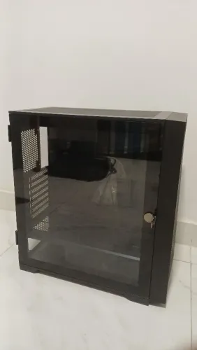 Gabinete Striker ( A-411 ) 