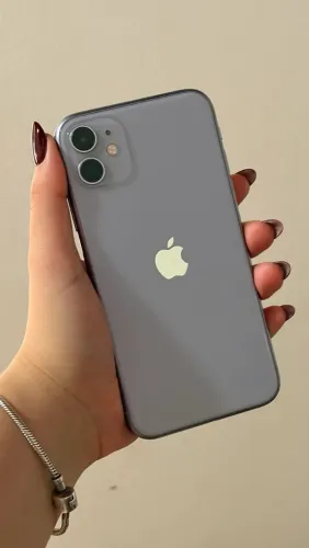 iPhone 11 - 128 GB