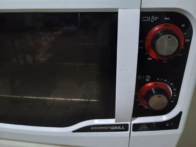FORNO ELÉTRICO SEMI NOVO DA FISCHER