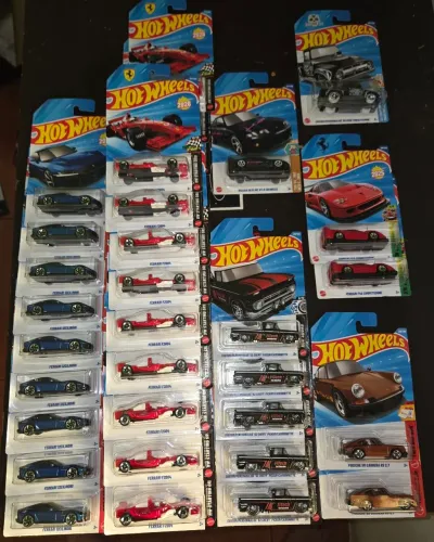 Hot wheels linha básica