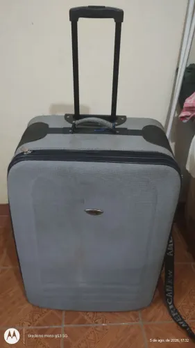 Mala , grande, importada