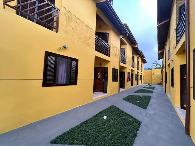 Sobrado para venda no Condomínio Araribá - 2 quartos - Maranduba - Ubatuba - SP