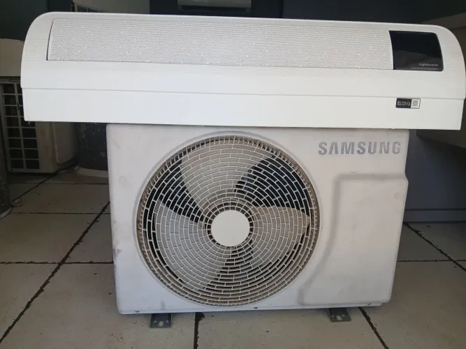 Ar condicionado 12.000 BTUs WindFree