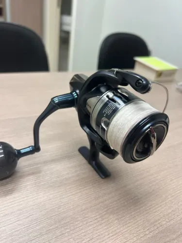 Molinete Shimano Stradic SW4000XG