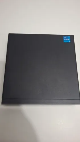 Gabinete Lenovo Thinkcentre M80q vazio