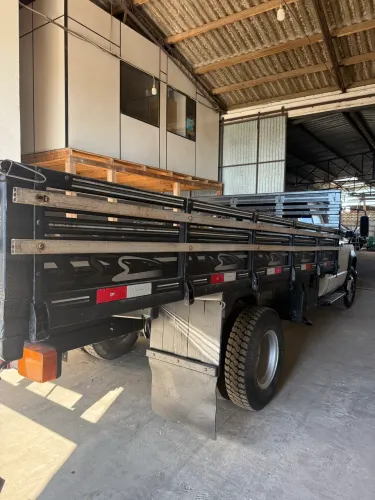 Caminhão GMC