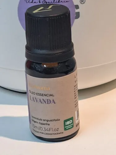 Óleo essencial lavanda 100% puro via Aroma