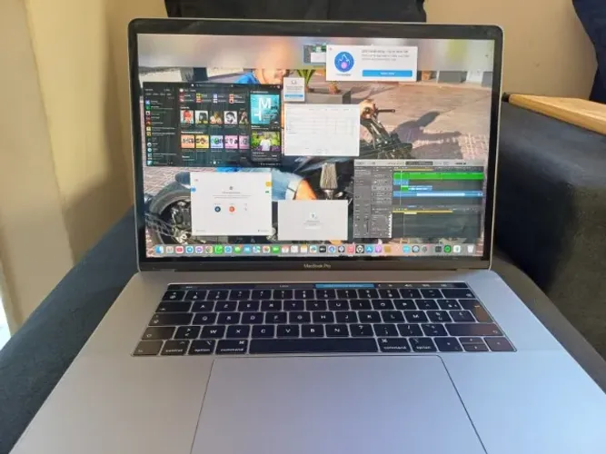 MacBook Pro 16pol i9 | 16GB RAM | 512 SSD | Radeon 5500M | Usado, em Excelente estado