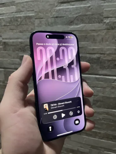 iPhone 15 256GB