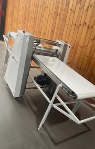 Laminadora de Massas Perfecta Profissional - Seminova em Excelente Estado