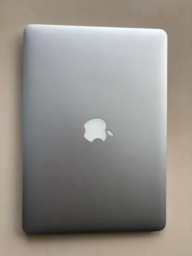 MacBook Air 121GB Versão 10.14.6
