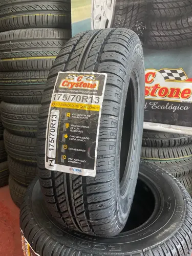 Pneu remolde 175/70r13 Crystone 