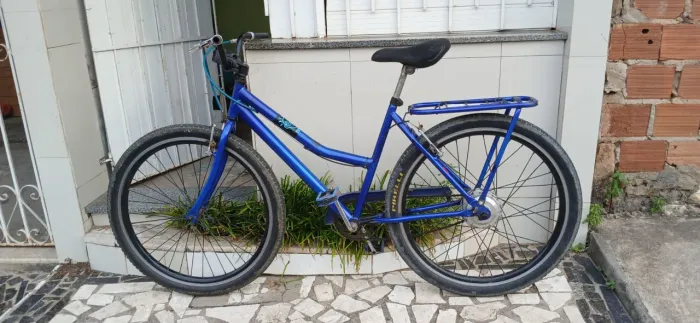 Bicicleta aro 26 azul elétrica 
