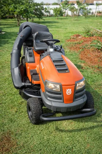 Trator Husqvarna