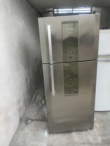 Geladeira inox Eletrolux turbo Df 80 x