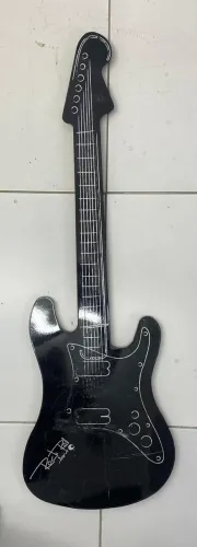 GUITARRA DECORATIVA PRETA
