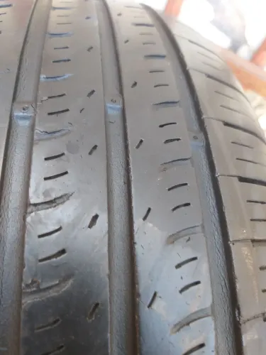 Pneu 175 70 13 kumho 1 pneu** 