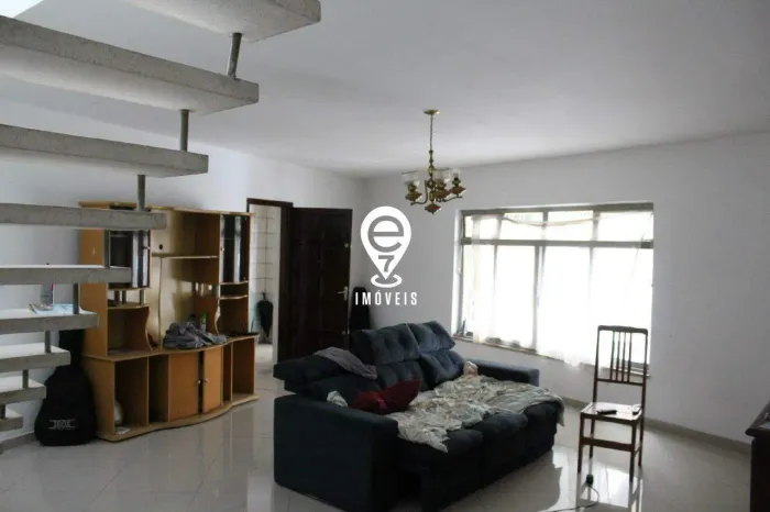 Casa para Locação com 4 Quartos, 3 Banheiros e 3 Vagas na Vila Moraes - São Paulo/SP