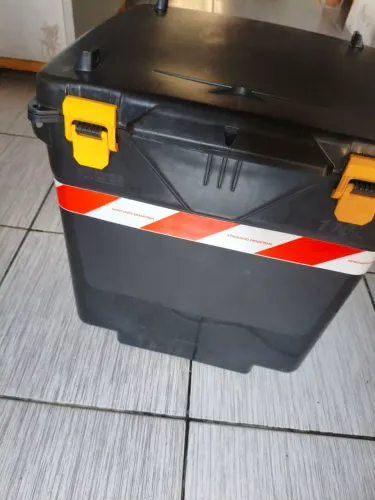 Baú 110L ICbras Com Suporte Universal