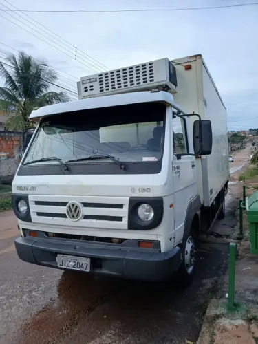 Vendo Volkswagen delivery 8-150 refrigerado 