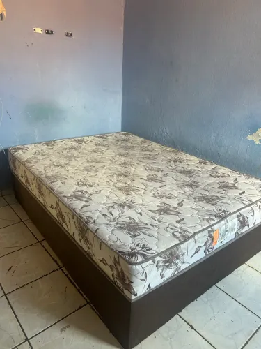 Cama