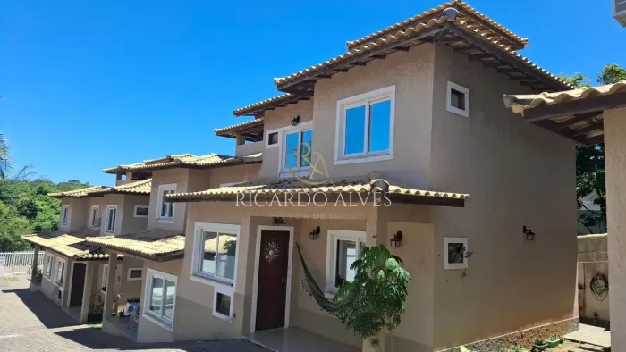 Casa em Búzios com 3 quartos em condomínio