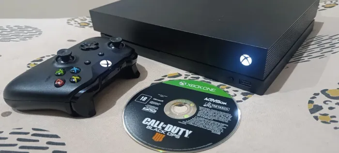 Xbox One X 1TB Com Jogos e Controle