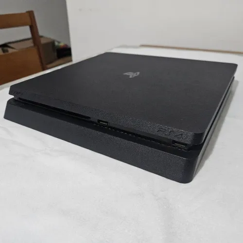 PlayStation 4 Slim 1TB