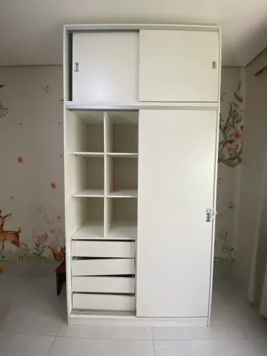 Guarda Roupa 2 portas + 2 em cima