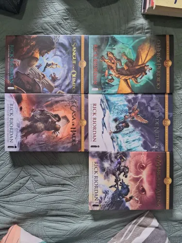 Coleção Completa Os Heróis do Olimpo - 5 Livros (Rick Riordan)