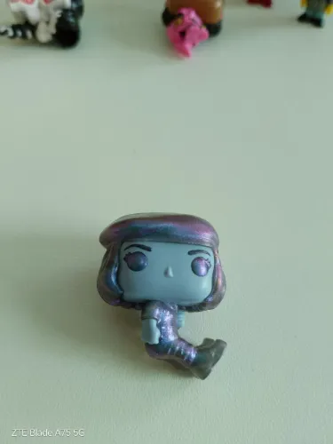 Kinder Joy Nancy invertida coleção Stranger Things importado da Espanha 