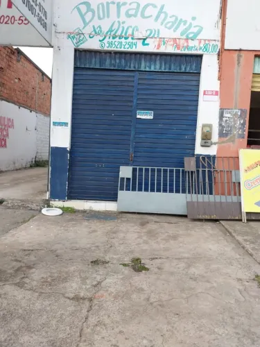 Alugo  espaço para colocar loja 