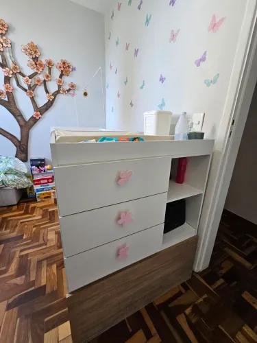 Berço que acompanha crescimento