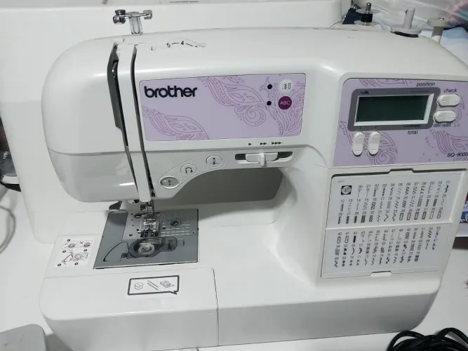 Vendo máquina de costura brother 9000, pouco uso