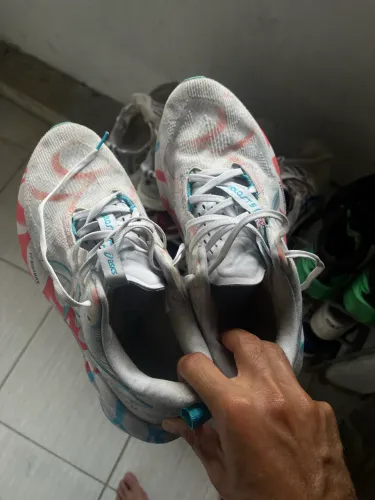 Tênis ASICS Novablast 5 Tokyo - Masculino - Branco/Azul Tamanho 40
