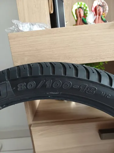 Pneu dianteiro michelin 80/100-18