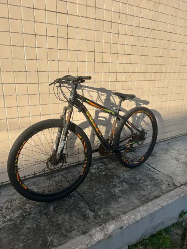 Bike Colli Aro 29 Freio a Disco - Suspensão Dianteira - Usada