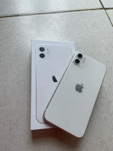iPhone 11 128 gigas muito novo