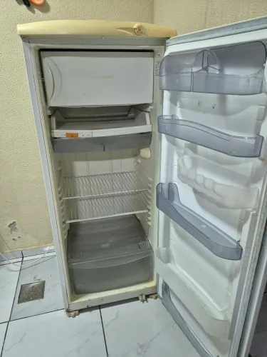 Geladeira consul