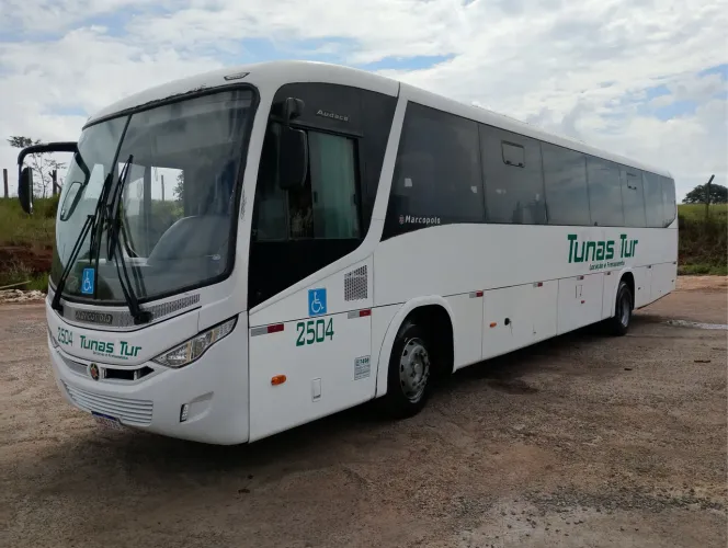 Ônibus revisado pronto para trabalhar 