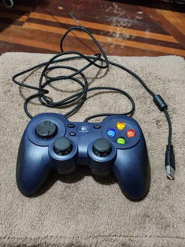 Controle de Jogos com fio Logitech F310