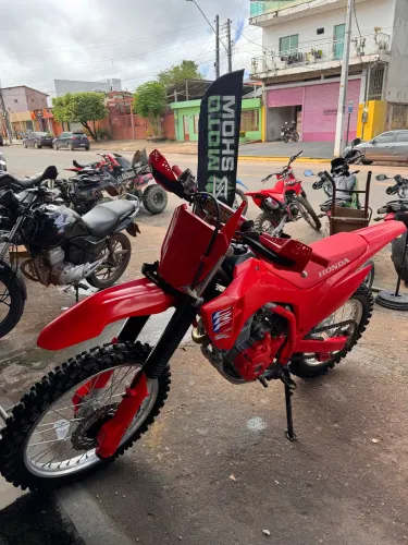 MOTO CRF 250F 2024 * OPORTUNIDADE*