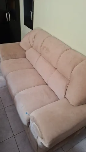 Sofa três lugares 