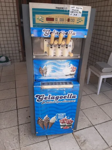 Máquina sorvete a funcionar perfeitamente