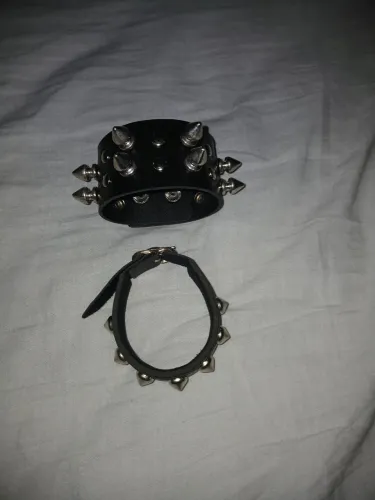 Duas Pulseiras Spikes