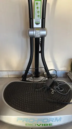 Plataforma vibratória Pro-Form Biovibe