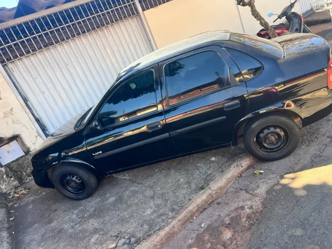 Chevrolet Corsa SED Class.life 1.0/1.0 Flexpower (álcool) 2006